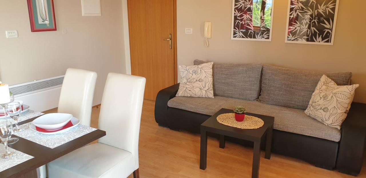 Apatmani Milena Apartment โอปาติยา ภายนอก รูปภาพ